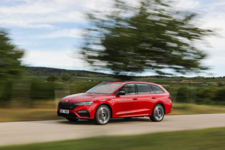 ŠKODA OCTAVIA COMBI RS iV
