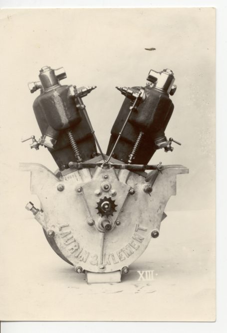 115 años de ingeniería automóvil en Mladá Boleslav: en diciembre de 1905, Laurin & Klement presentó la Voiturette A
