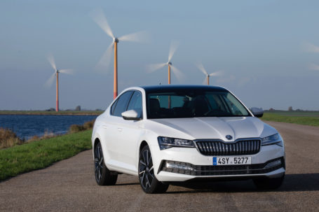Superb iV