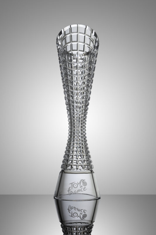 ŠKODA Design crea los trofeos para los ganadores del Tour de Francia por décima vez