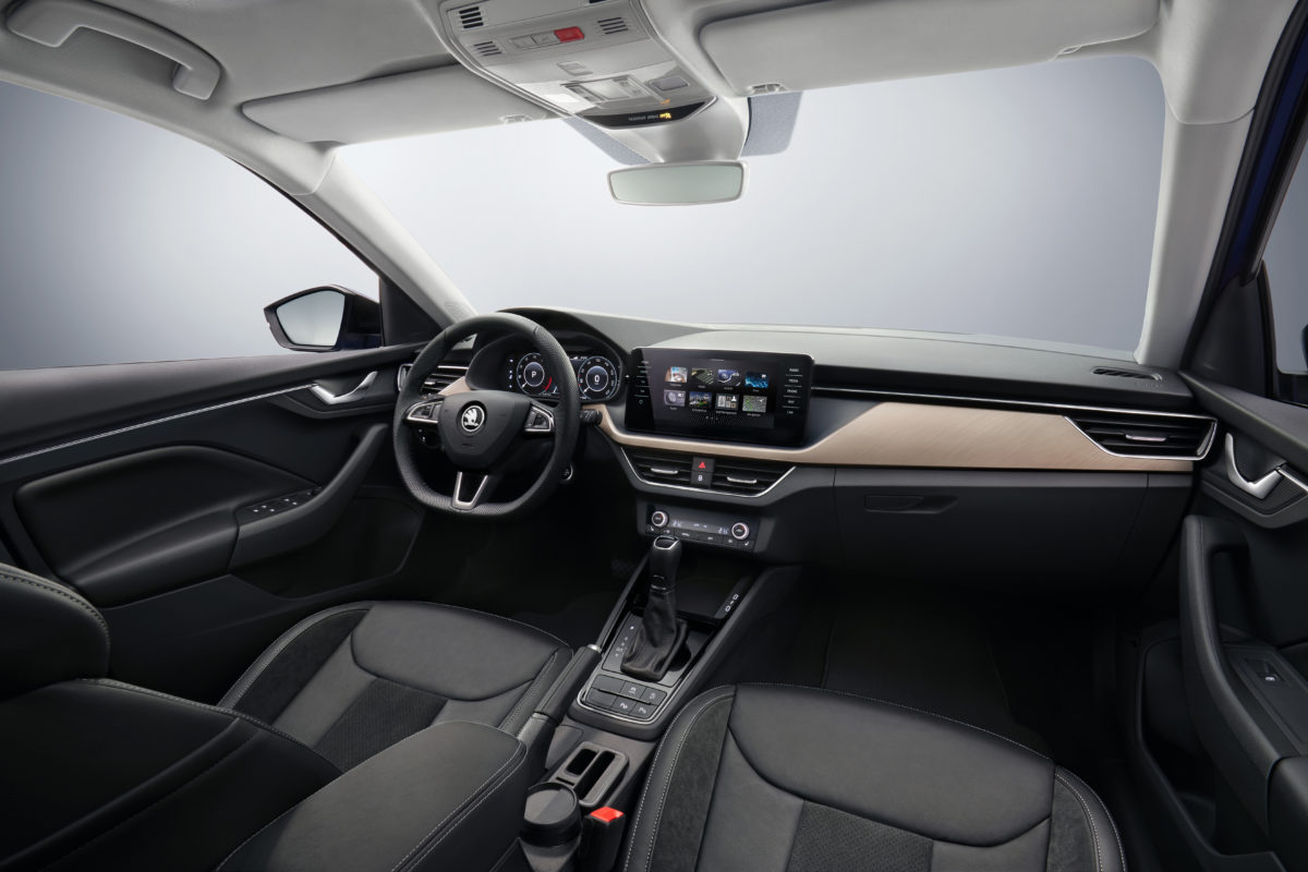 ŠKODA Care Connect te mantiene a salvo en la carretera