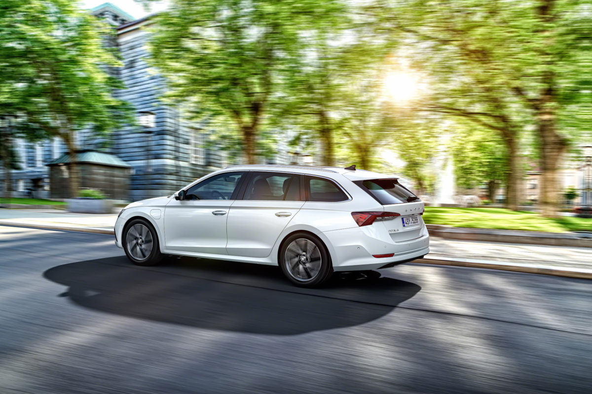 NUEVO ŠKODA OCTAVIA: PRECIOS Y EQUIPAMIENTOS PARA ESPAÑA