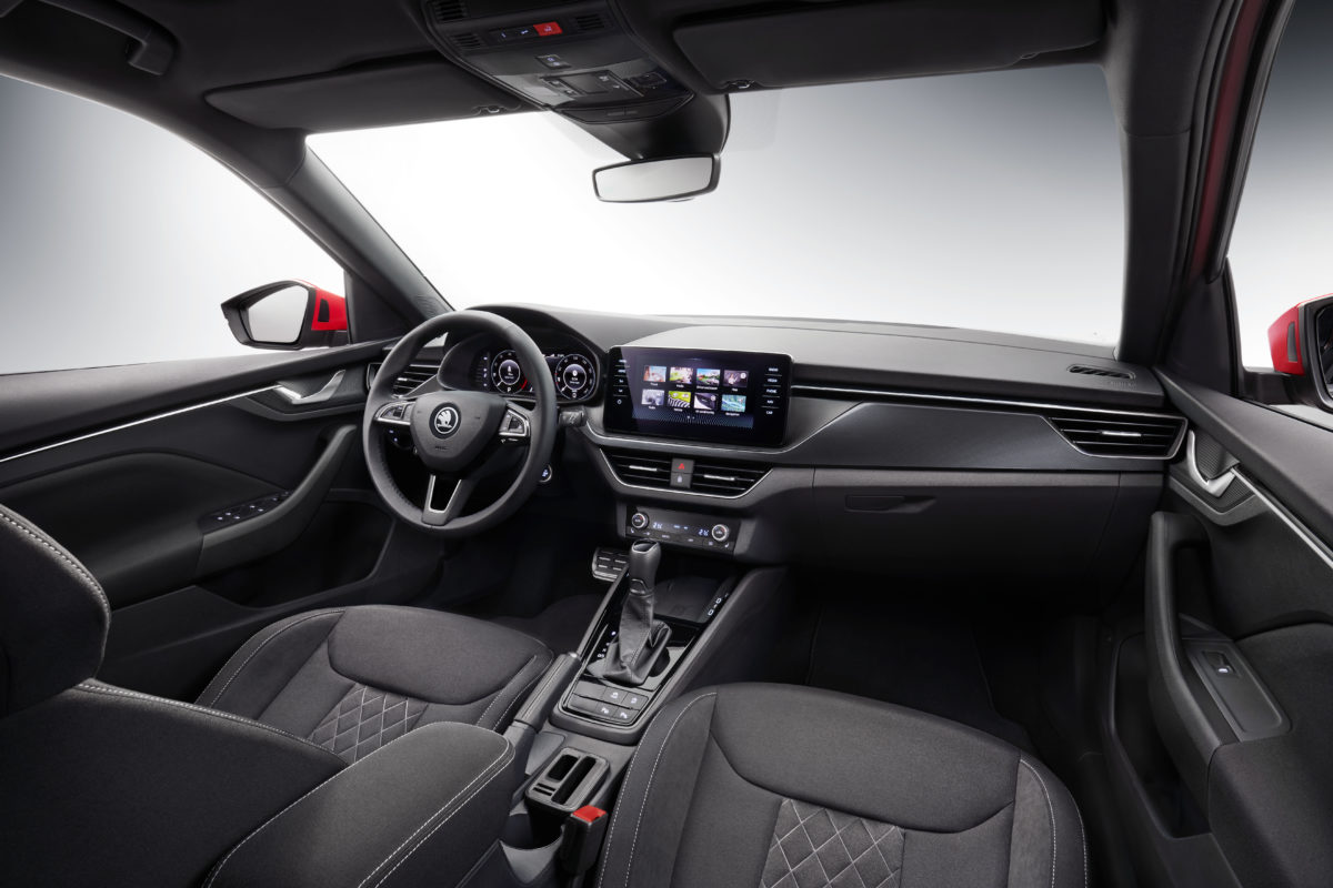 ŠKODA KAMIQ: PRIMERAS IMÁGENES DEL INTERIOR