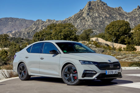 OCTAVIA RS y RS iV: deportividad y eficiencia para el día a día