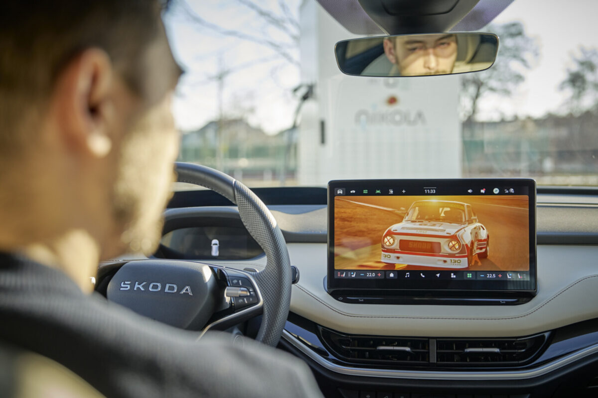 Škoda añade AirConsole, Škoda Play y Spotify al sistema de infoentretenimiento de los vehículos eléctricos