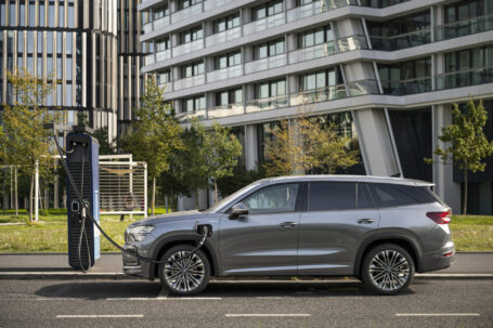 Imagen La gama Škoda Kodiaq se amplía con el nuevo acabado Laurin & Klement y un sistema de propulsión híbrido enchufable de 200 kW