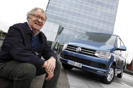 Volkswagen Vehículos Comerciales compañero de viaje del hispanista Ian Gibson 50 años después