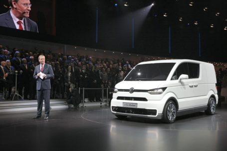 Premier Mundial en Ginebra 2013: Dr.Eckhard Scholz, portavoz del Board of Management de Volkswagen Vehículos Comerciales presenta el prototipo e-Co-Motion