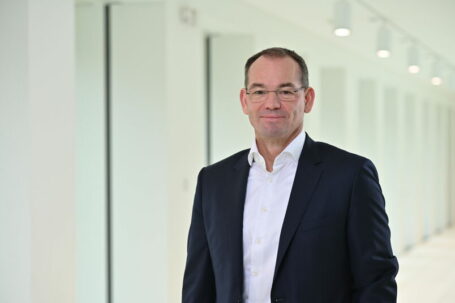 Dr. Christian Vollmer