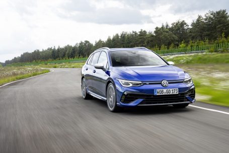Volkswagen lanza en España el nuevo Golf Variant R, el deportivo compacto familiar aún más potente y versátil