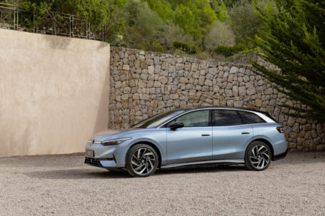Un versátil eléctrico de una nueva era: estreno mundial del Volkswagen ID.7 Tourer